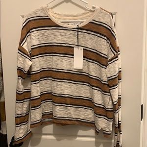 Long sleeved Carly Jean Los Angeles top